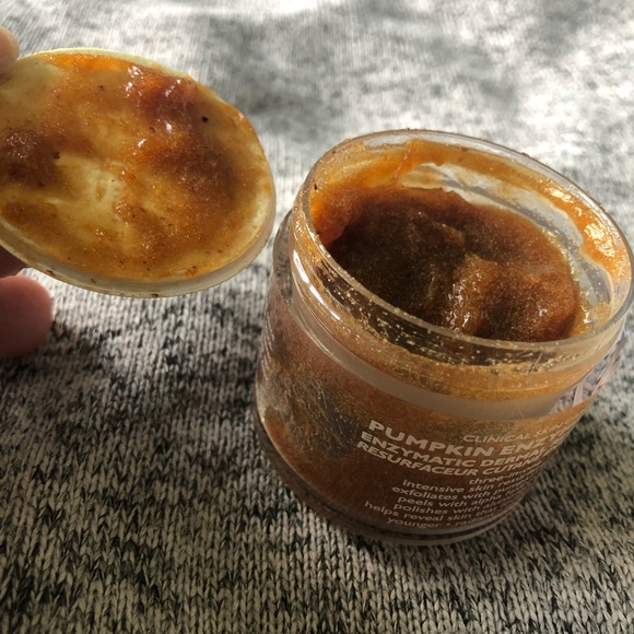 Peter Thomas Roth Pumpkin Enzyme Mask - Picture 3 of 4